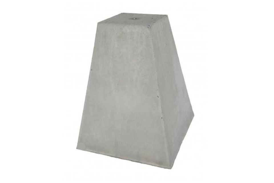 Betonpoer 20x20x50 cm met schroefhuls M16