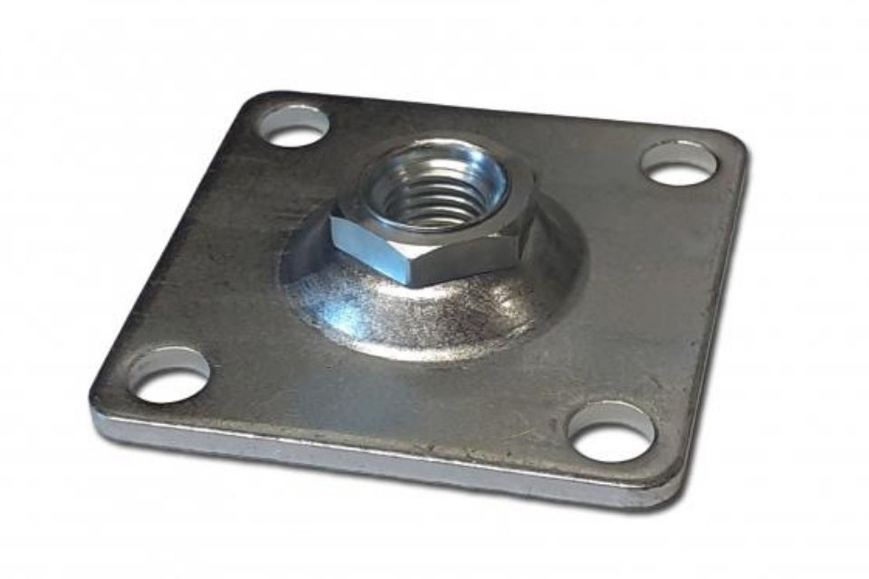 Bevestigingsplaatje 8x8 cm met draaibare moer M16